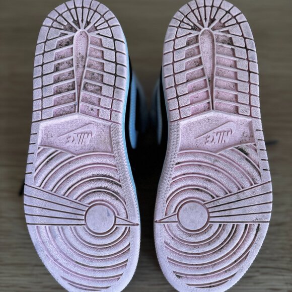 NIKE JORDAN AJ1 MID ARTIC PINK 2Y BLACK PINK AIR JORDAN 1 STREETWEAR TREND SHOES - Picture 4 of 9